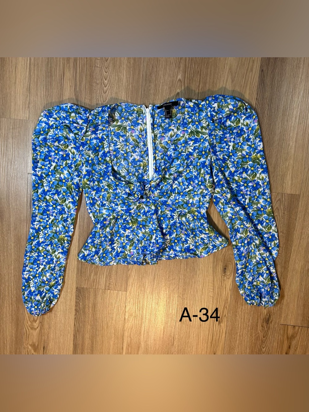 Forever 21 Small Blue Floral Puff Sleeve Twist Front Peplum Crop Top